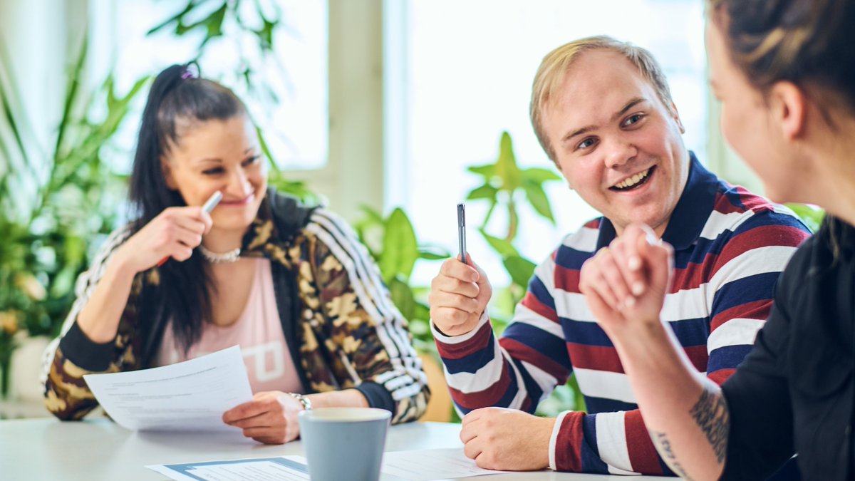 rikosseuraamus's tweet photo. 📢Seuraava haku rikosseuraamusalan tutkintokoulutukseen on 7.-31.8.2023. 

Mistä #RSKK:n ainutlaatuisessa koulutuksessa on kyse? Katso uusi video ja valmistaudu hakuun!⬇️

https://t.co/1objAGk7oh

 #vanginvartija #vartija #koulutus https://t.co/uX0yvfdV35