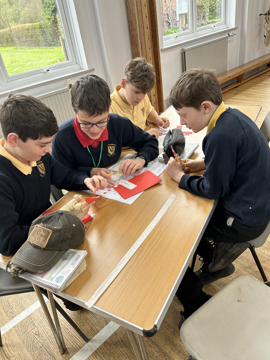 NewminsterMid's tweet photo. Designing aircrafts with @SmallpeiceTrust #rafstem https://t.co/5h8Up9rdEO
