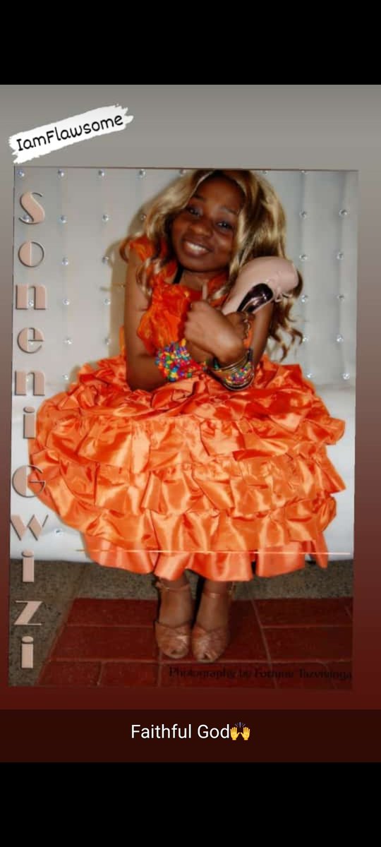 GwiziSoneni's tweet photo. #FridayVibes
#DisabilityFashionAndStyle
Dressing up as a #WomanWithADisability can be so stressful & fun at the sametime๐๐finding a perfect fit outfit & shoes is a mission but we show up anywhere. Thanks to my different designers&tailors who make me look amazing!
#IamFlawsome https://t.co/uDQ4mNmFGl