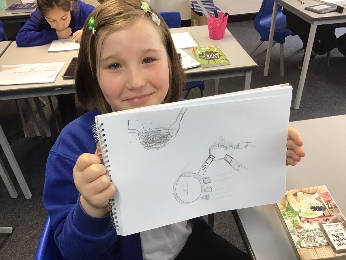 MissCallanan4's tweet photo. Our 4W artists this week were developing their observational drawing skills by incorporate light and texture into their work. The focus was on food and we were left feeling very hungry 🧁

Stay tuned for food based sculptures where we will build on this work. @ShacklewellE8 https://t.co/ALj72mg56F