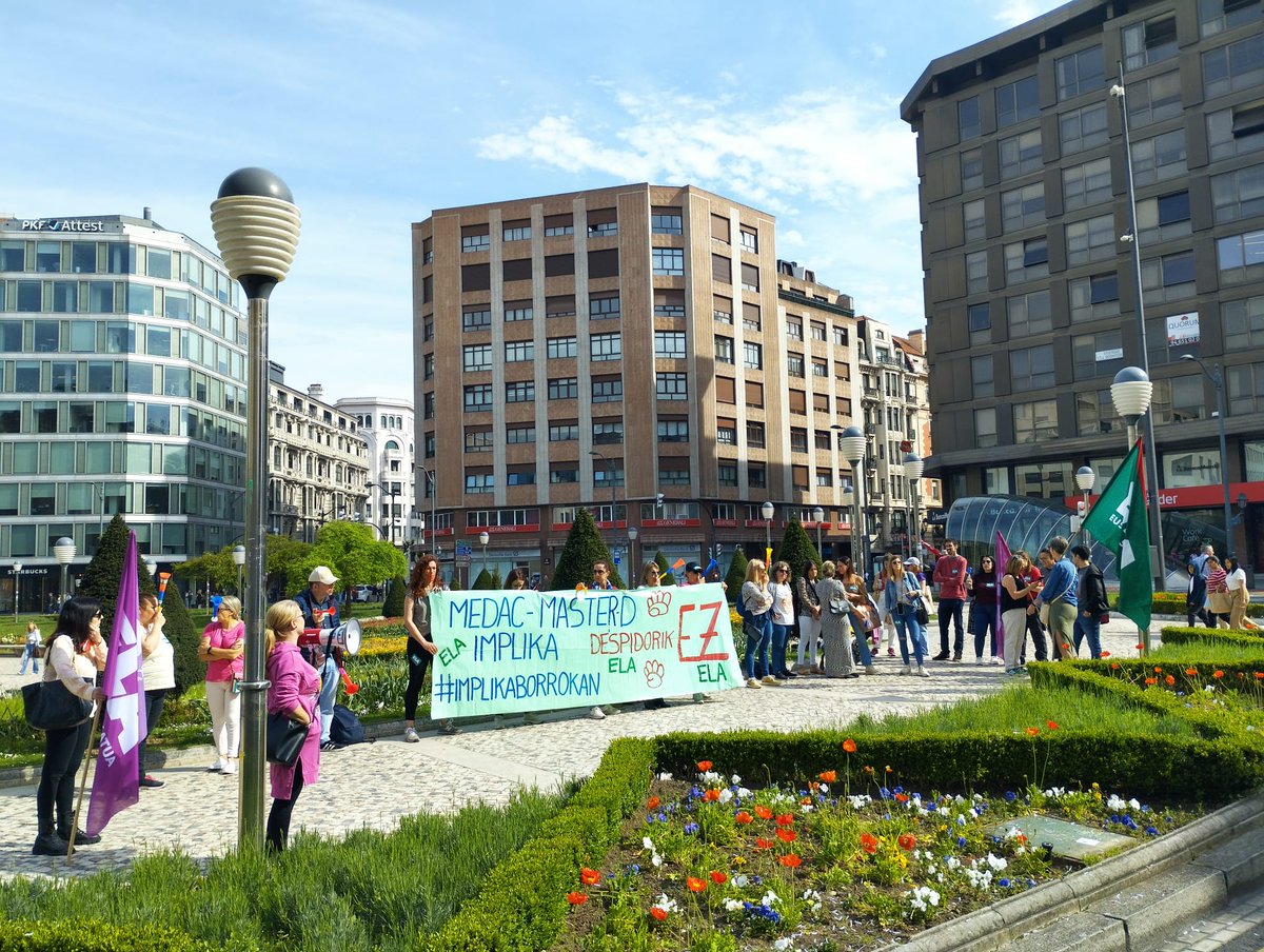 Implikaborrokan's tweet photo. 4️⃣4️⃣ días en #huelga para denunciar que la empresa @Implika_Formac ión ahora llamada OBICEX ha despedido a 8️⃣7️⃣ personas en su sede de Bilbao.
Esta semana están ejecutando los #despidos en el resto de sedes.
#Implikaborrokan
#150despidos https://t.co/Dlafc5RC64