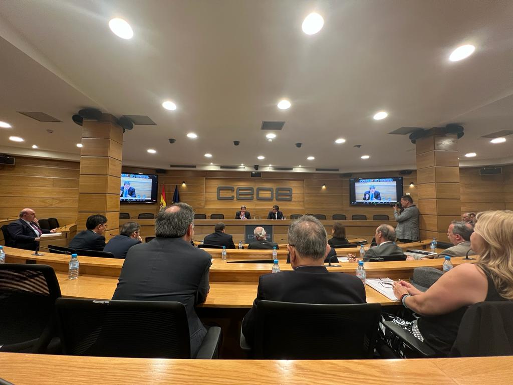ConstructorsIB's tweet photo. Nuestro vicepresidente, Climent Olives, y nuestra directora general, Sandra Verger, participaron en la #AsambleaCNC de la @CncConstruccion https://t.co/5Sr6WCufuO