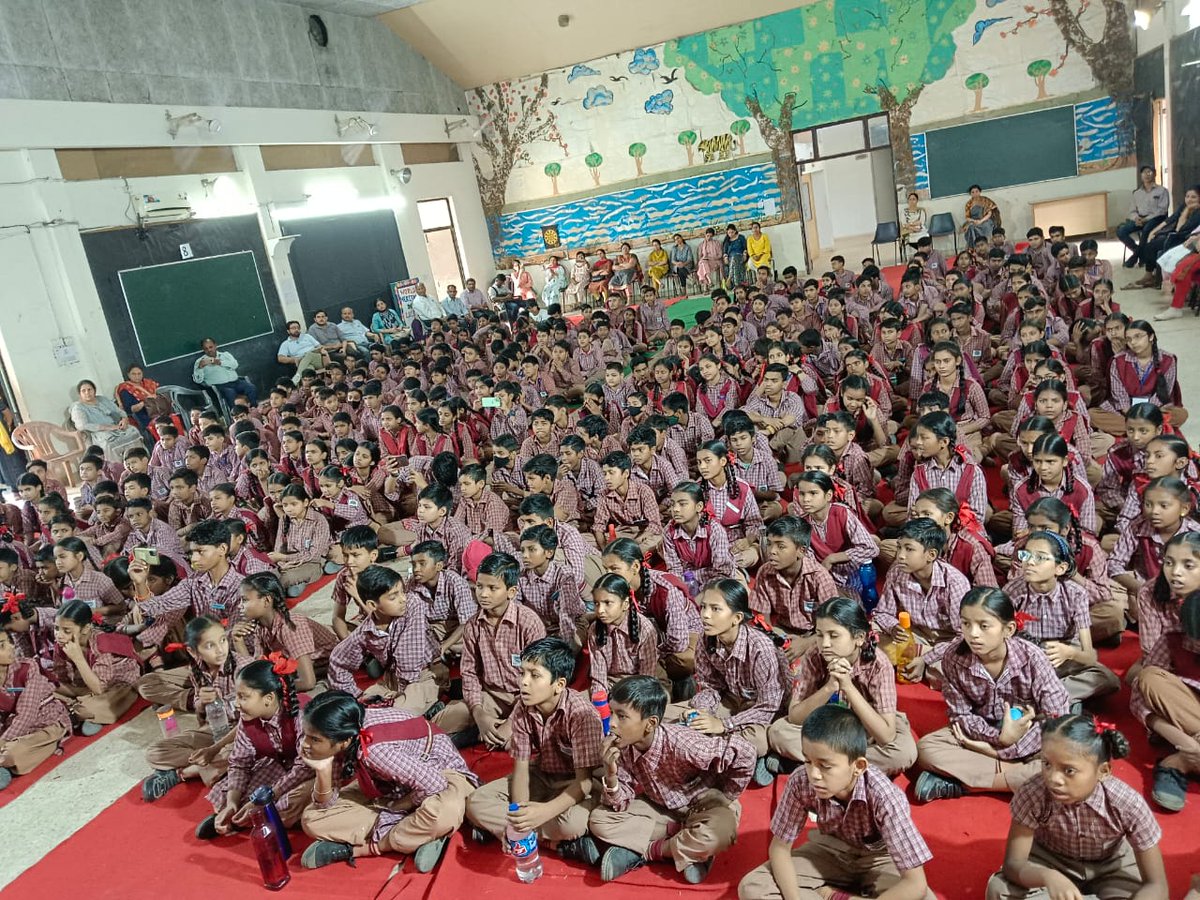 gsaipsn's tweet photo. Excellent kala jatha programme in SSMI ,Punjabi Bagh New Delhi Nice start in Delhi of
#SaveEducationSaveTheNation
#NationalEducationAssembly
April30 at NewDelhi #AIPSN
#RollBackNEP https://t.co/s6NiW3pomG