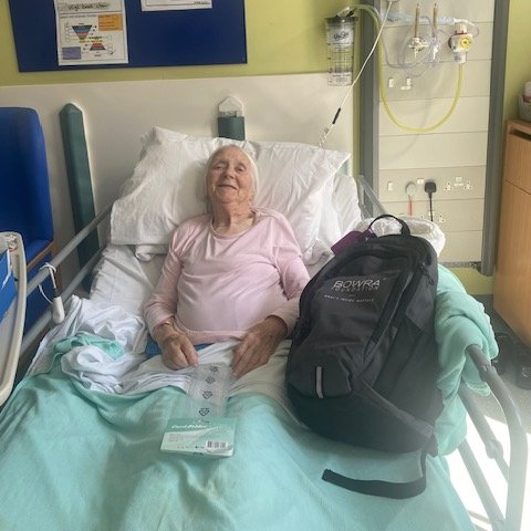 One of our lovely patients on the stroke ward was delighted to receive her Bowra Bag yesterday! Lots of accessible resources thanks to the @BowraFoundation #bowrabag 😍
(shared with consent)