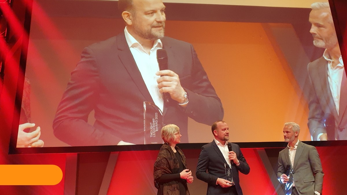 EnBW's tweet photo. #EnBW für #ESG-Kommunikation mit #ThoughtLeadershipAward 2023 ausgezeichnet. Danke an @unicepta &amp; @prpreis_dprg für die Anerkennung und Gratulation an das gesamte Team! Hier gehts zum Report: 
https://t.co/yz523vTG6g

#PRpreis #WirSindDasE https://t.co/qAip8p6hoN