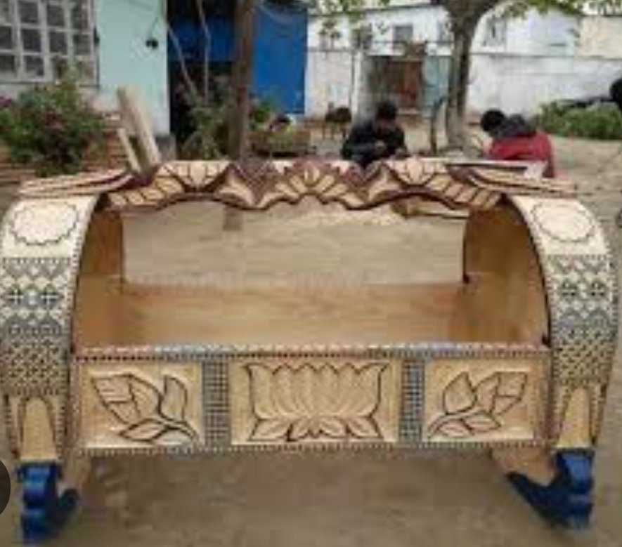 CRADLE MAKER
Mehrob is 19 years old.  From the age of 15, he learned the art of making cradles from his father. He makes 4-5 cradles a week. Mehrob is a resident of #Kushoniyon district of #Khatlon region.  He loves this art very much.
#Tajikistan
#cradle_making
#art 
#YOUTH