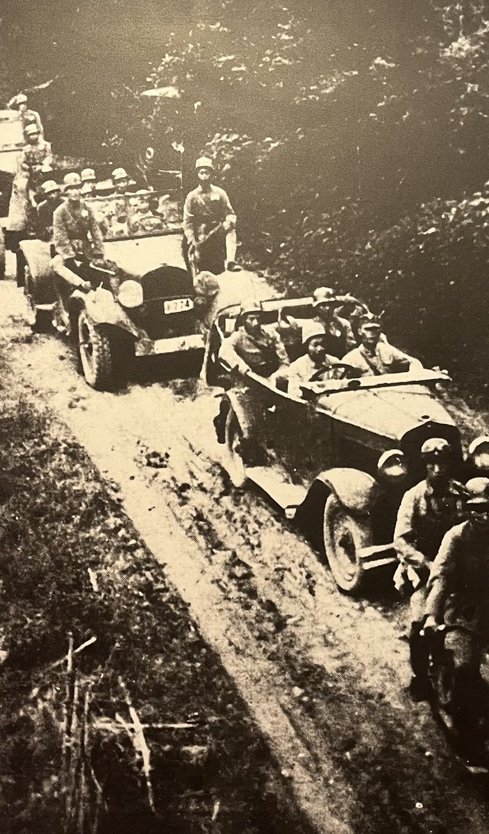 VintageShanghai's tweet image. Mechanized infantry of Chinese army move towards front line during the Battle of #Shanghai, 1937. Strong #Germanvibes