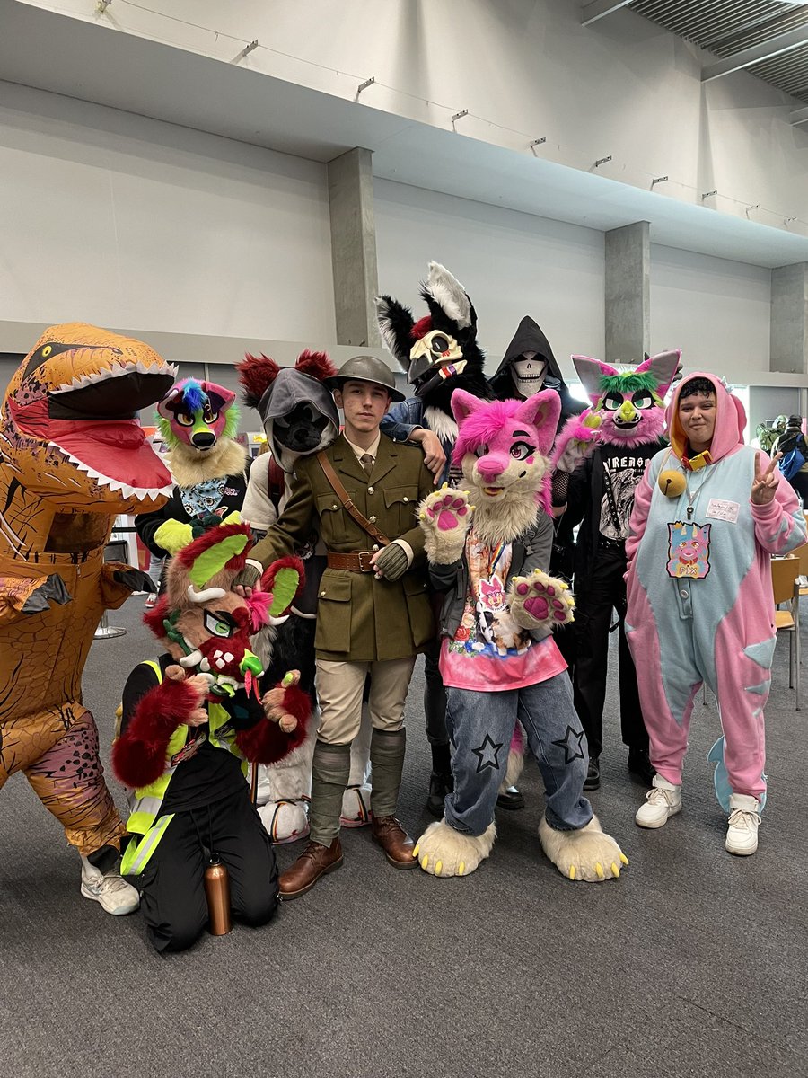 KFMza's tweet photo. Dust off your superhero costumes Kfm Fam because today the #KfmCrew are at Comic Con Cape Town!
Get a chance to meet your favourite celebrities, get involved in the gaming awesomeness, have a photo taken, and also get your memorabilia and merchandise signed. #ComicConCapeTown 🦸♀️ https://t.co/mvBwEMx8X2