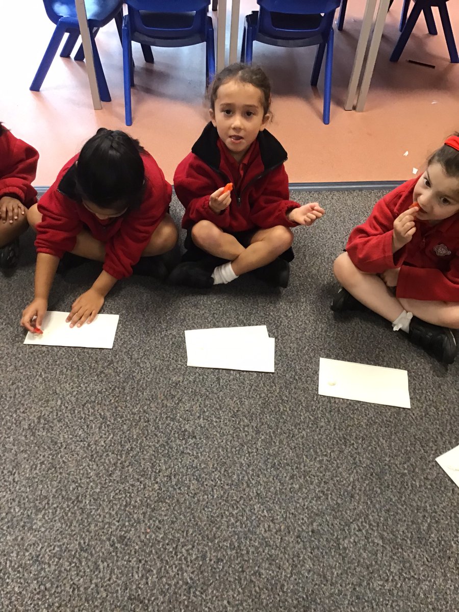 BGS_LowerSch's tweet photo. After reading Oliver’s Vegetables, Reception enjoyed trying different vegetables and talking about why they liked them. #BGS_reception https://t.co/N4DxE1SrUk