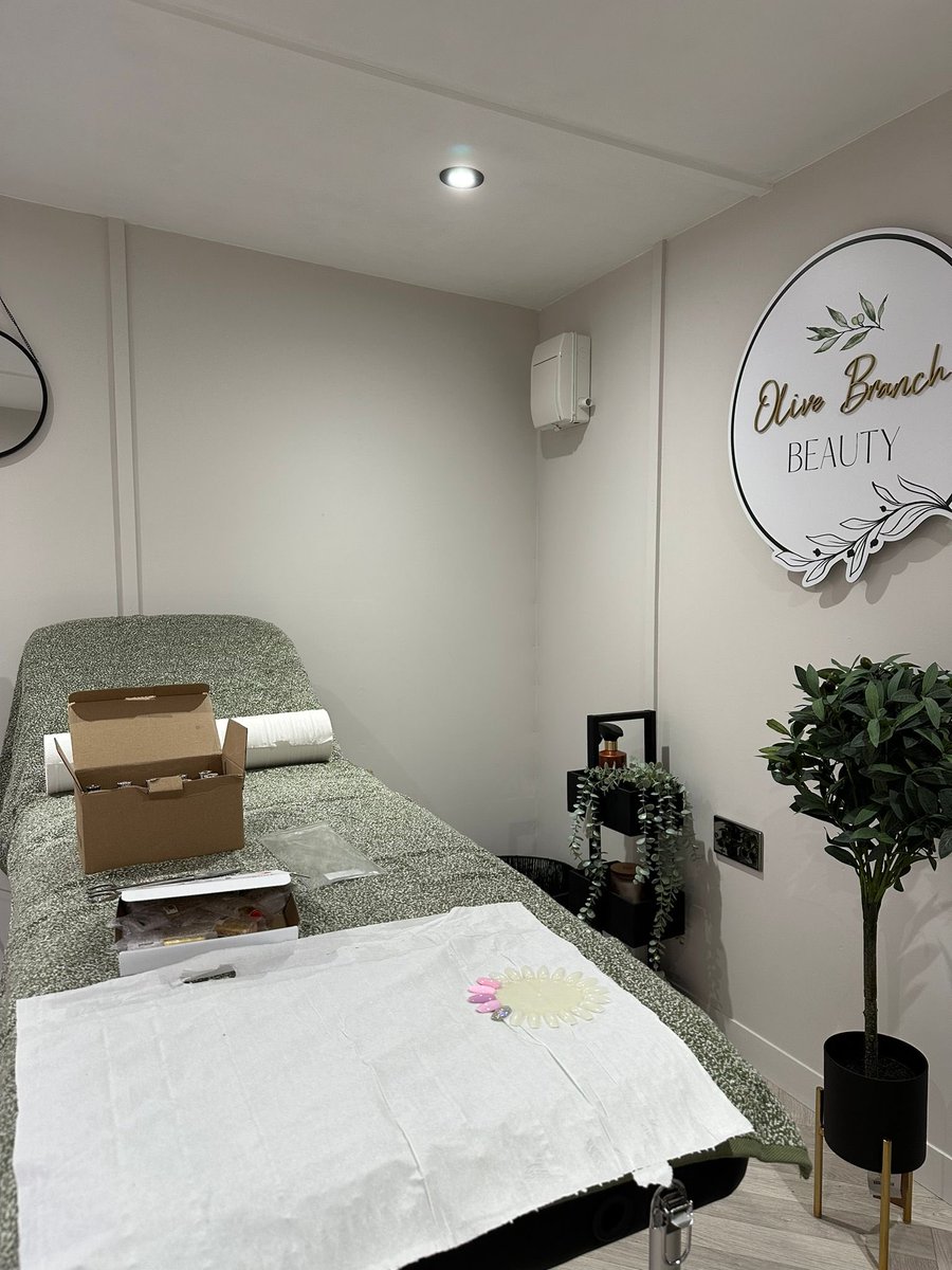 Richo1963's tweet photo. Congratulations 🥳 to Emma for opening your first business … Olive Branch Beauty …. anyone in Mansfield give it a try … very proud of you Emma x
@emmarichox @ChadNews https://t.co/ufn5qmMXj5