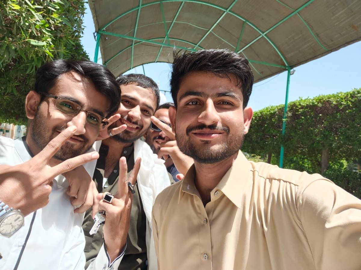 NHhusnain's tweet photo. EiD Pics 💙✨ https://t.co/qRGyKcgn7q