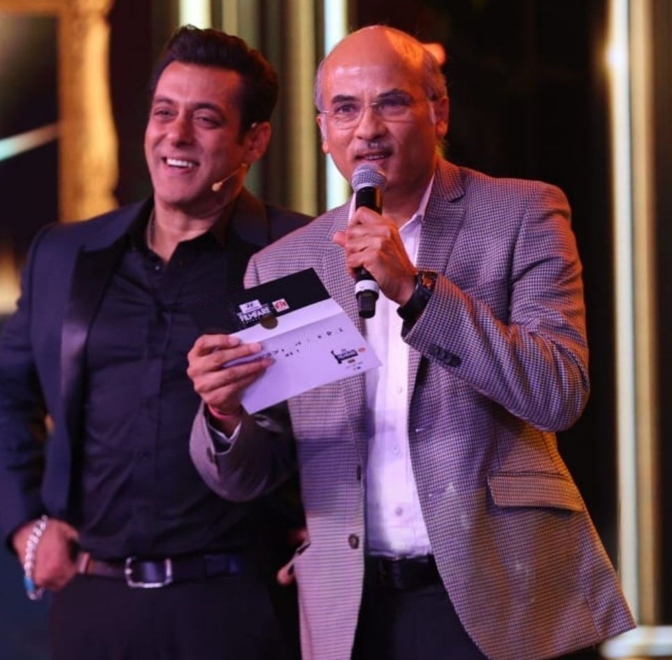 #SalmanKhan and  #SoorajBarjatya❤️
The greatest Actor - Dir Duo of Modern era. Can't wait for their next collab. 🔥
