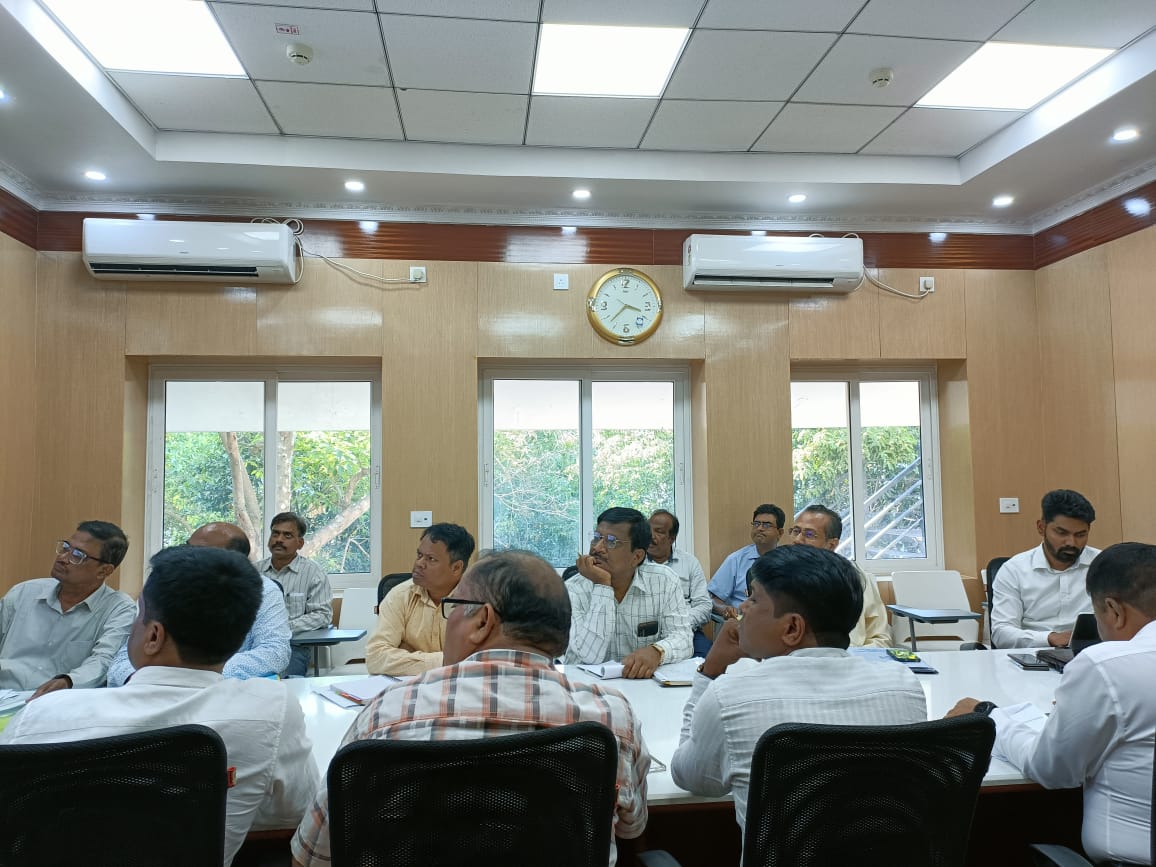 Coop_Odisha's tweet photo. A consultative meeting on the upcoming comprehensive policy for development of cooperatives in different sectors was taken up yesterday with the F &amp;ARD Department for valuable inputs for the Cooperative Policy under the chairmanship of Secretary, @farddept. https://t.co/NKuOh4LmPu