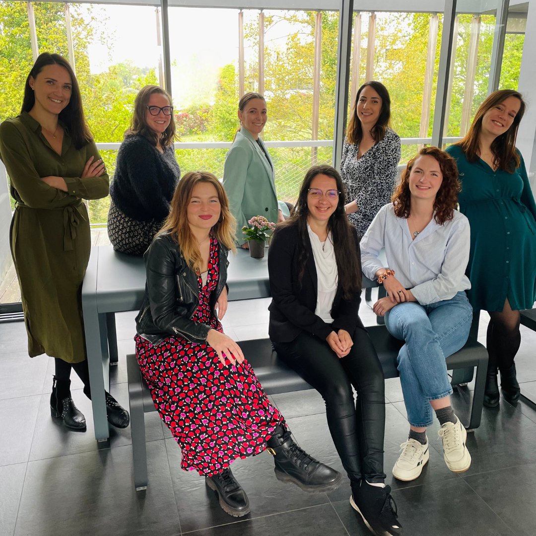 Journée internationale des femmes dans le secteur des TIC 👩🏽‍💻

Notre team de choc Conscio Technologies 🤩

Seulement 11% des femmes occupent des postes dans la #cybersécurité. Avec le CEFCYS, nous participons ensemble à faire progresser leur présence dans ce secteur !