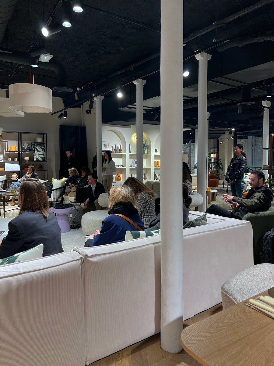nv_gallery's tweet photo. RDV DESIGN by NV GALLERY🗓️
La semaine dernière, nous avons eu le privilège de recevoir dans notre showroom parisien The Club by NV GALLERY, notre communauté de professionnels, à l’occasion d’un petit-déjeuner dédié à la rencontre, l'échange et à l'inspiration ! https://t.co/YXsAkz8sb4