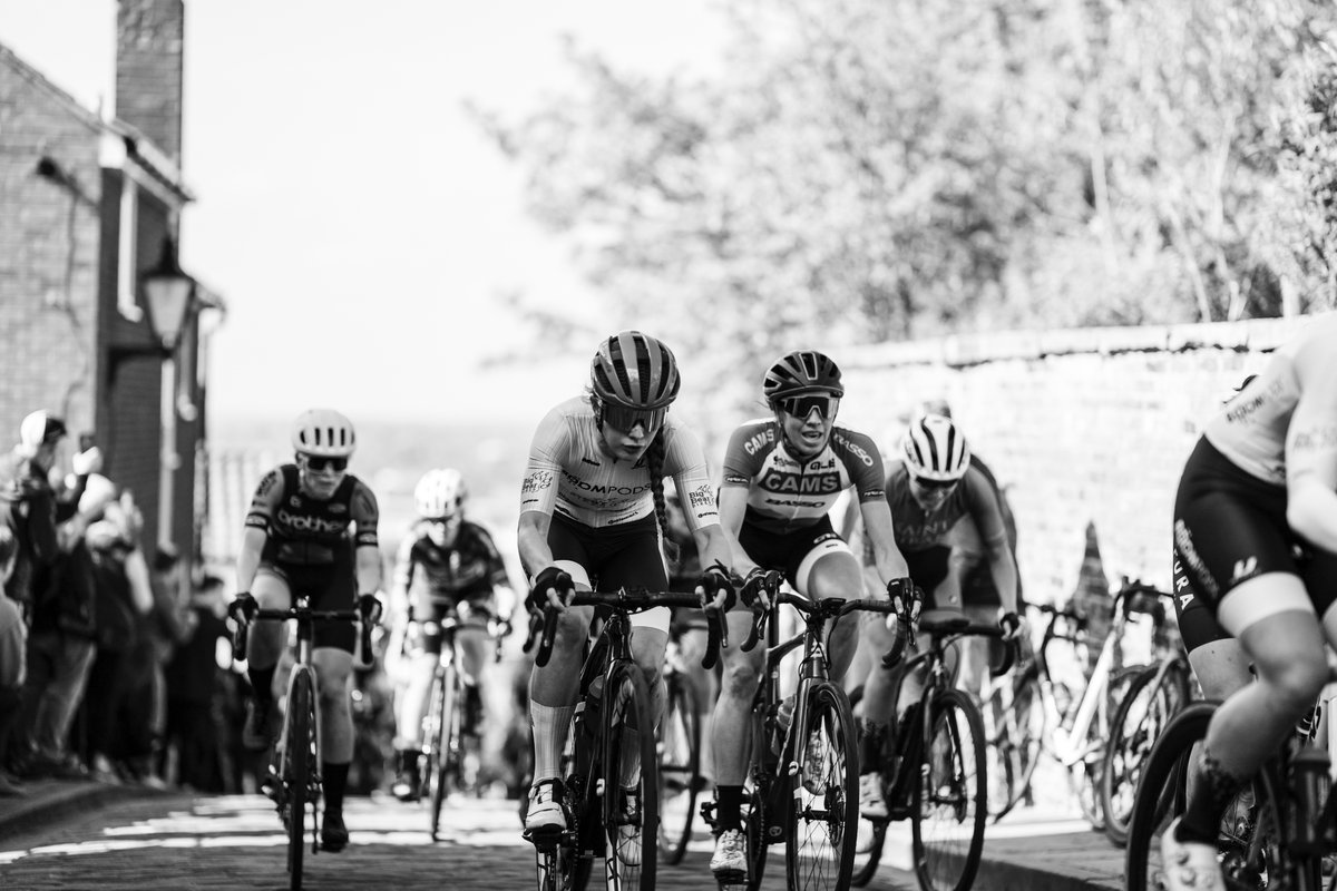 The countdown starts here. The provisional startlists for the Rapha Lincoln Grand Prix p/b Wattbike are out and the fields are stacked. 📸 Joe Cotterill thebritishcontinental.co.uk/2023/04/28/202…