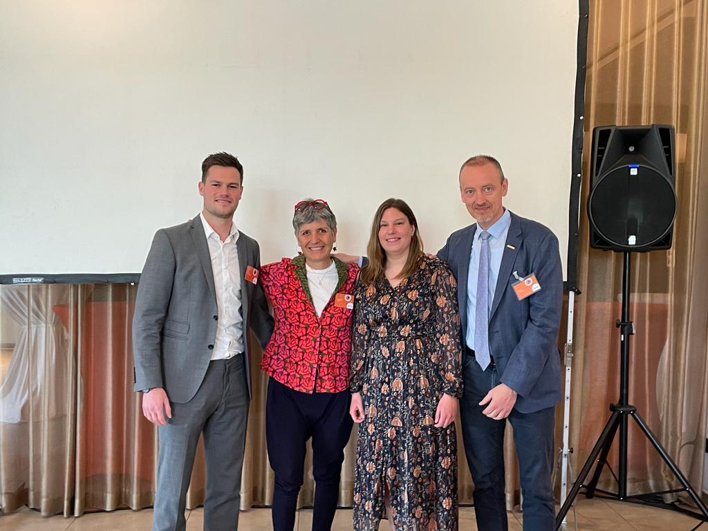 🎉 Félicitations à nos 20 talents qui ont clôturé l’EYTDP en beauté hier matin ! Vous avez relevé le défi avec brio, nous sommes fiers de vous.

Ethias mise sur le développement de ses collaborateurs.

👉 Rejoignez-nous : jobs.ethias.be/front/fr/vacan…

#Ethias #YoungTalents #Formation