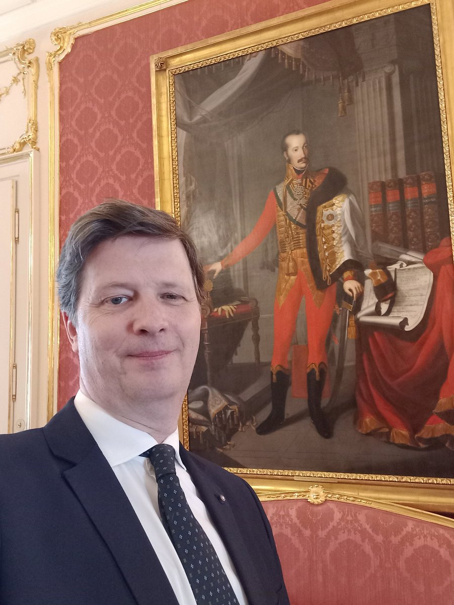 Eduard Habsburg on Twitter "Used a break in President's Palace to