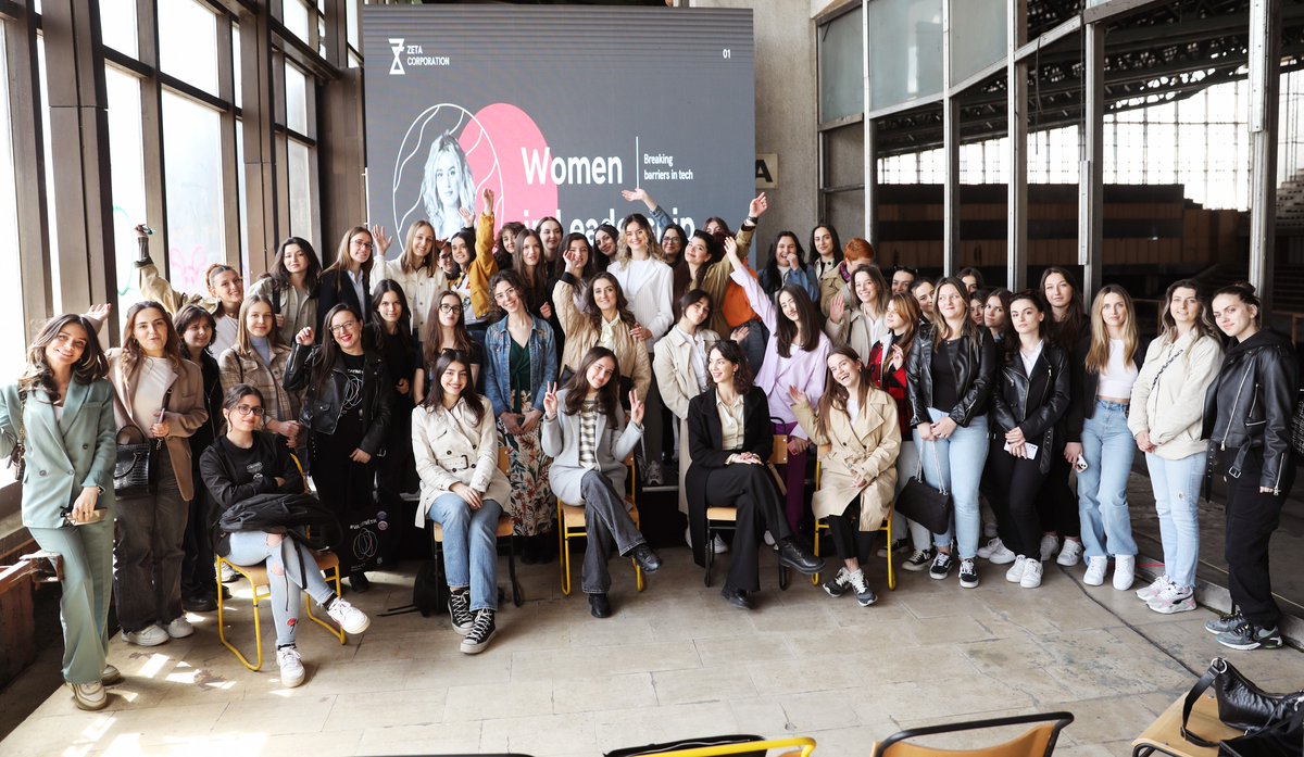 ICKosovo's tweet image. Një tjetër super 💫 në Girls in ICT dje 📍Pallati i Rinisë. Vesa Morina ZETA Corporation ndau me komunitetin e vajzave rrugëtimin e saj në sektorin e TIK, tejkalimin e barrierave dhe mundësitë e shumta për çikat, përfshirë trajnimet &amp;amp; angazhimet në punë praktike. #VajzatnëTIK23