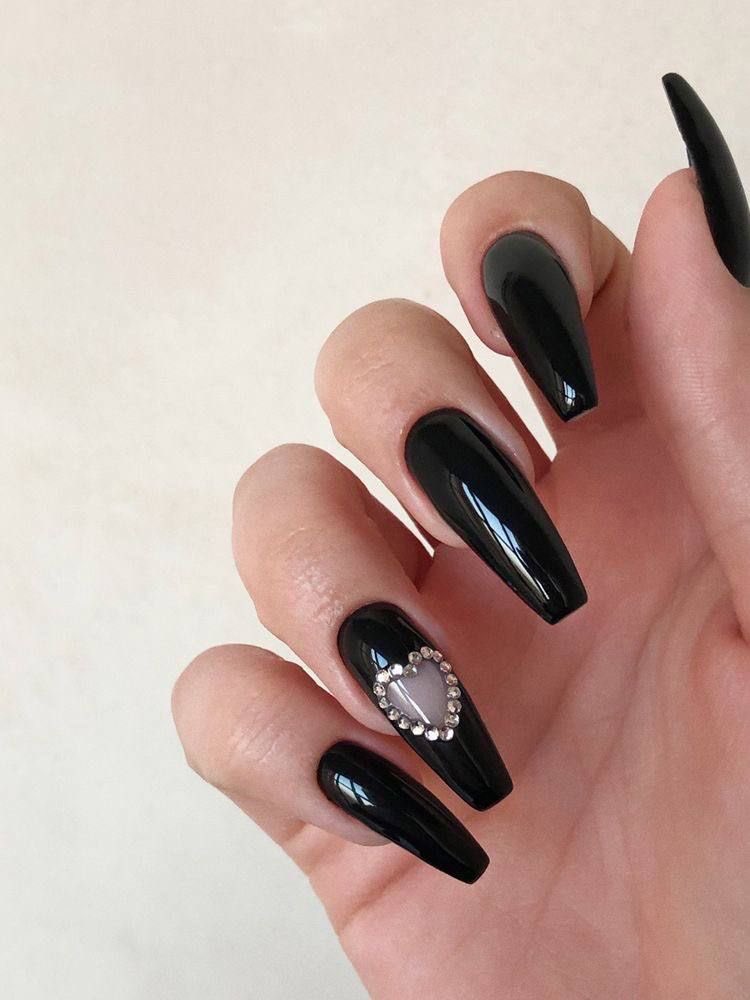 on Twitter "which nails please i cant choose"