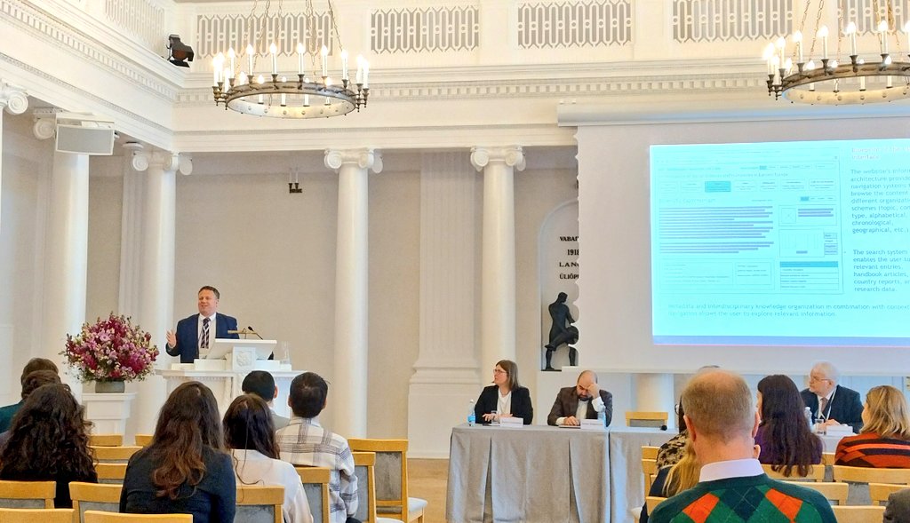 esil_sedi's tweet photo. 🟢 Concluding remarks by our great local organiser @LauriMalksoo and our ESIL President @pierre_dargent. 👏🏻🙏🏻

Thank you for making #ESILRF2023 such a successful and inspiring event! 🙏🏻💡 We are already looking forward to the next ones 😍🔜👋🏻 https://t.co/nl1Tr5C4Lq