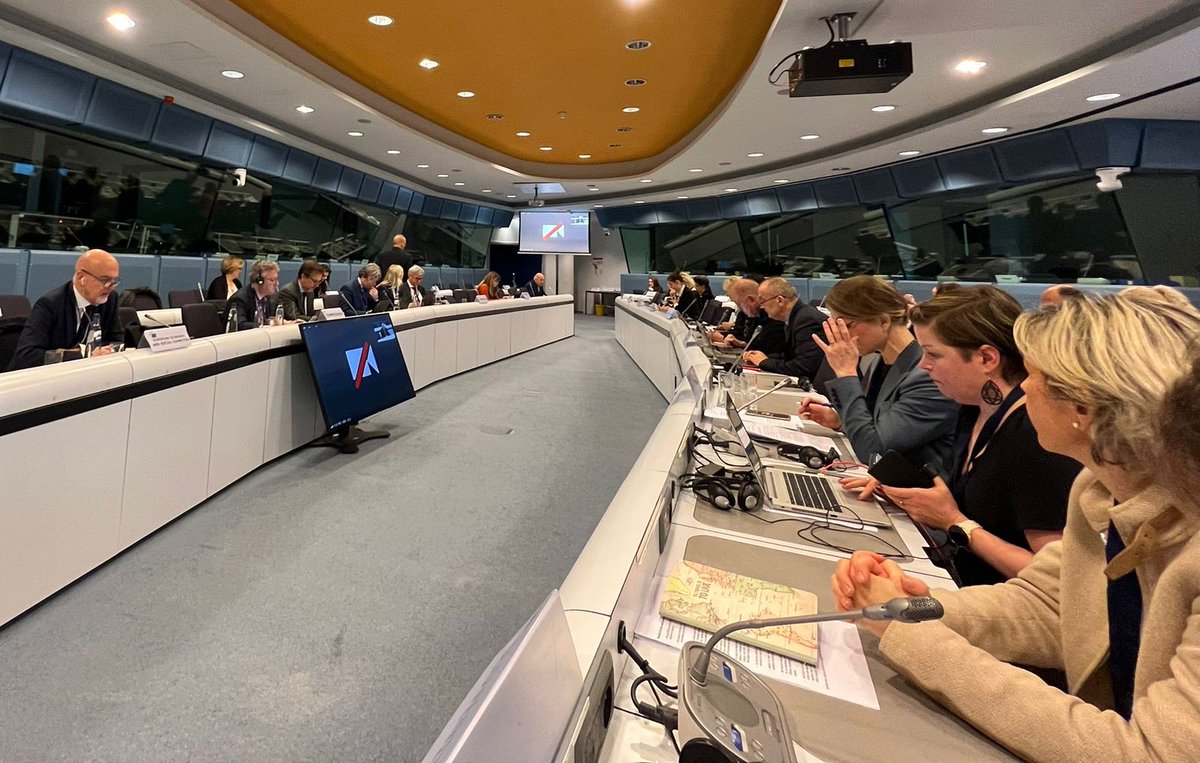 The #EUMRSWeek2023 ends today with the meeting of the High-Level Group (HLG) and the meeting of the 4 EU #MRS Trio Presidency.
More interesting topics during the HLG meeting: danube-region.eu/eumrsweek2023-…
#prosperitythroughdiversity #EUSDR <a href="/EU_Commission/">European Commission</a> <a href="/EusairPoint/">EUSAIR</a> <a href="/EUSBSR/">EUSBSR</a> <a href="/_Eusalp/">EUSALP</a>