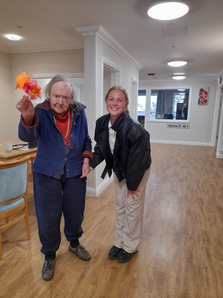 Some fantastic Art being created at Ashwood Care Home this week. Smiles all round @OSJCT @Warminster1707 @WiltsHour @schoolstogether @whitehorsenews