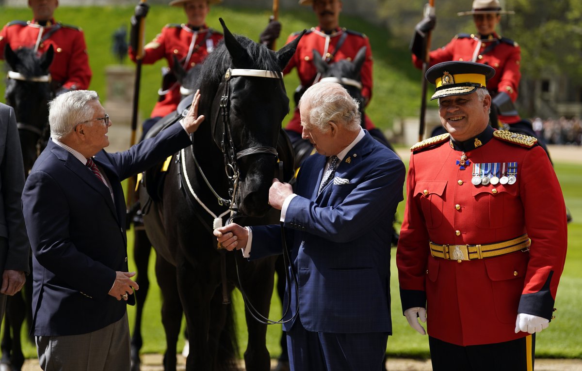 The Royal Family tweet media