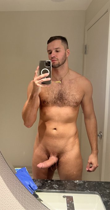 Let me love you https://t.co/nQUpoML9t4