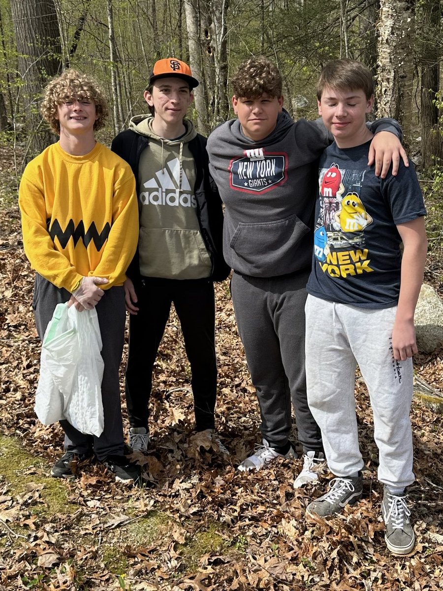BaconSTUCO's tweet photo. Bacon Academy’s NHS and Student Council organize Bacon’s inaugural Spring cleaning day. Thanks to everyone that helped. @nhs_ba @CAS_ct @CTSTUCO @NatStuCo https://t.co/j4rlBz3j3L