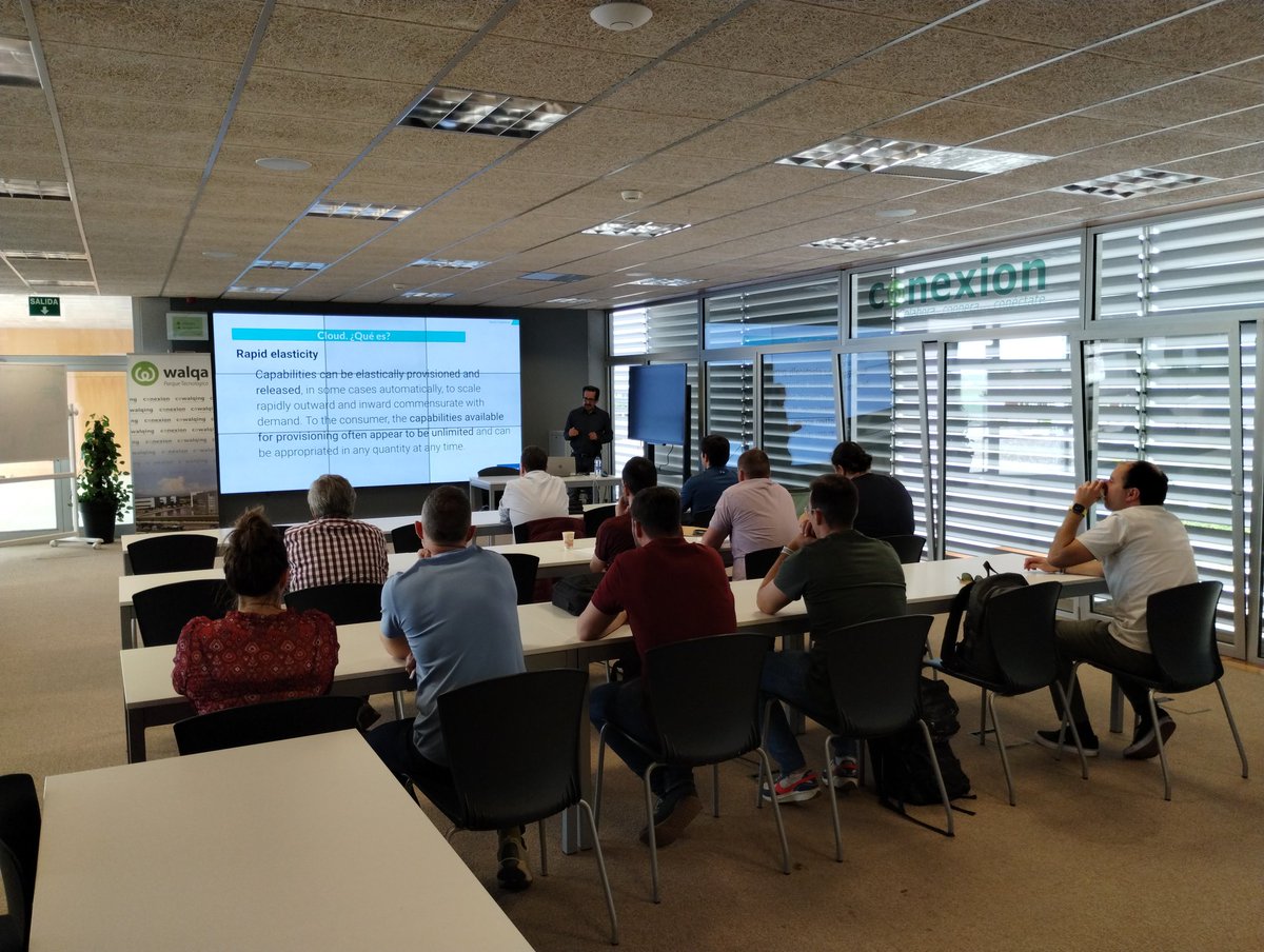 fernand0's tweet photo. En @WALQAPT nos habla de ciberseguridad en la nube @lsaiz https://t.co/9KKt6YYWZT