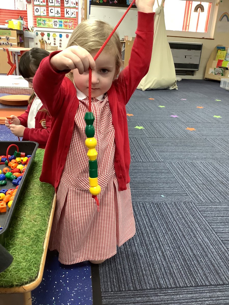 HasNursery's tweet image. Look at Nursery’s perfect patterns!! 🟥🟡🟥🟡🟥🟡

#MagicMaths 
#EYFS