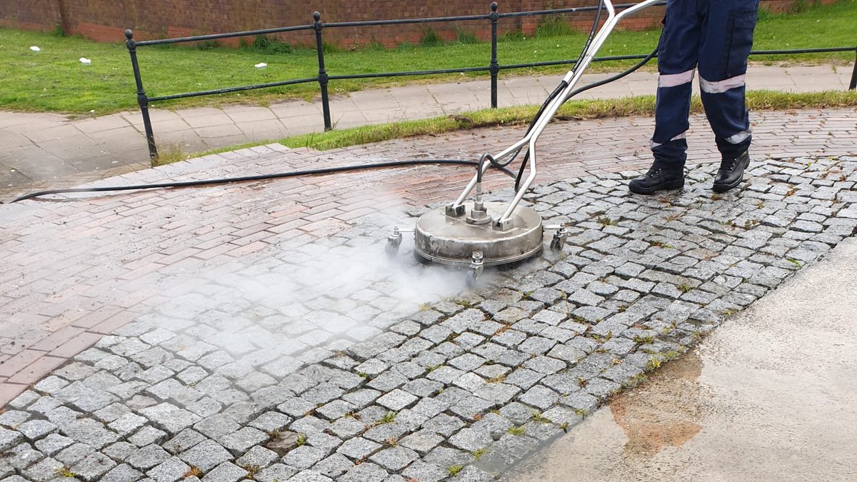 Today is International Workers' Memorial Day, commemorating those who have lost their lives at work.
The images show today's gathering & minute's silence at Islington memorial. We were proud to help out with the preparation for the site in support of this important day 💚 #IWMD23