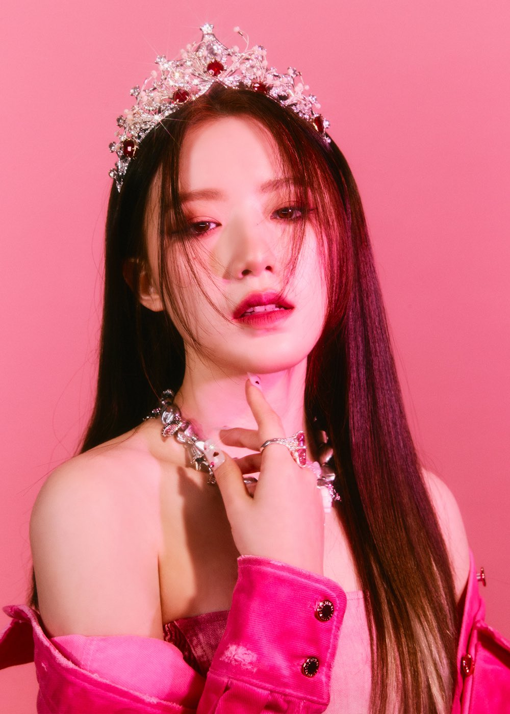 GIDLE Soyeon 소연 - QUEEN CARD in 2023