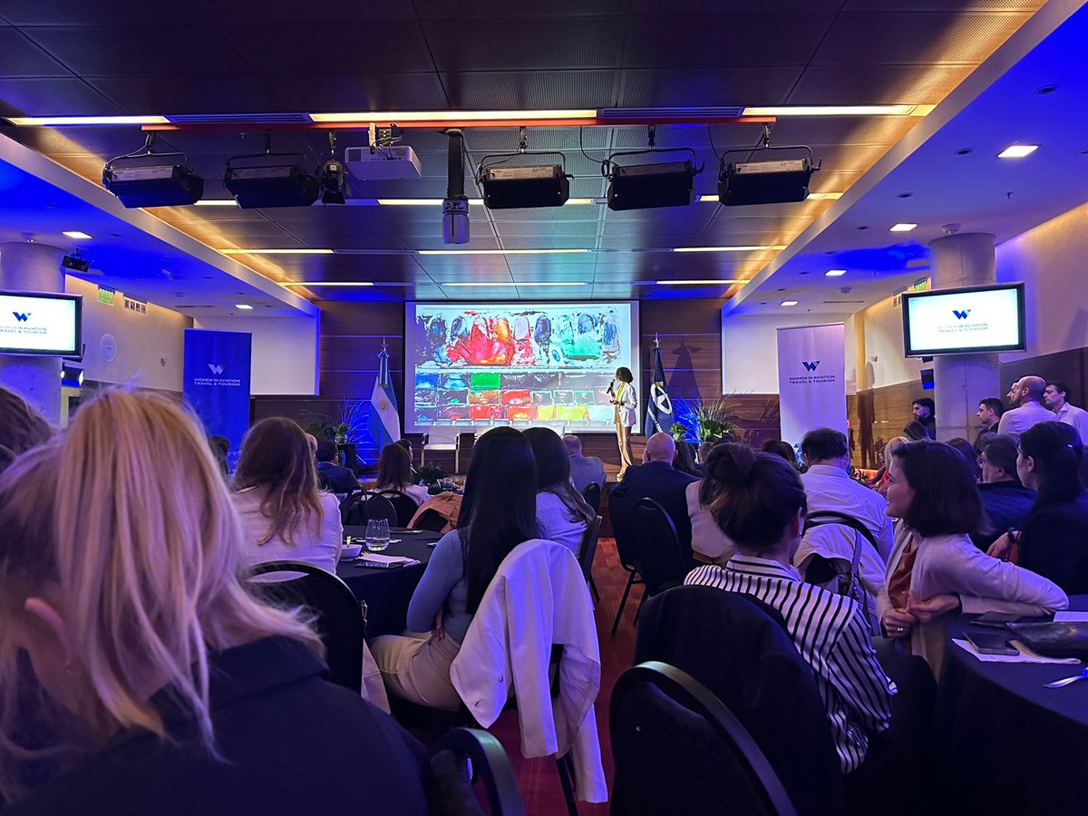 aeropuertoSV's tweet image. #WIATT 
👩‍🦰🛫 Acompañamos la 3er. edición del "Women in Aviation, Travel &amp;amp; Tourism" organizado por @aa2000oficial que se llevó adelante en la Sala Malvinas Argentinas del Aeropuerto Internacional de Ezeiza.