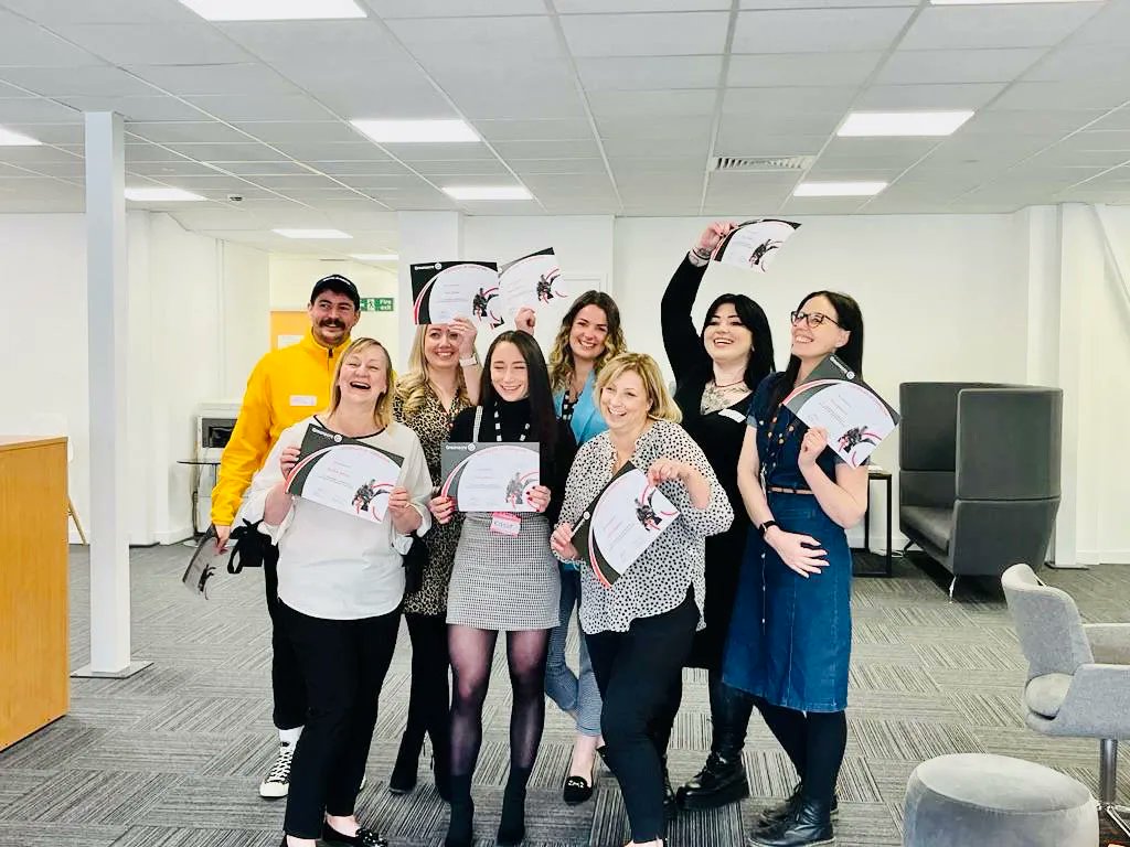 Congratulations to the latest cohort from our Learning to Lead programme on their graduation! 👏. 

We're proud to have supported such fantastic group of individuals &amp; excited to see what's next for their leadership journeys! 

<a href="/B3Living/">B3Living</a> <a href="/settle_foryou/">settle for you</a> #leadership