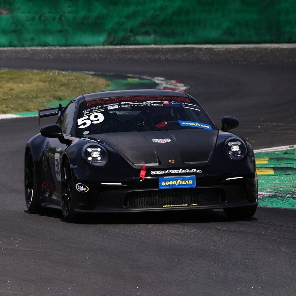 TubiExhaust's tweet photo. Siamo pronti per la prossima data del Porsche Club GT nel fantastico Autodromo di Vallelunga. Come sempre, noi saremo in pista nella veste di sponsor della DL Racing e di padrini della categoria Tubi Style. 

Siamo pronti, e tu? 

--

We are ready for the next Porsche Club G… https://t.co/eMK2pYZaDa