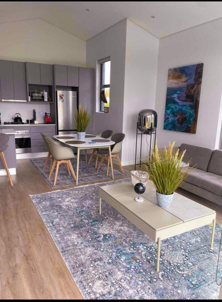 BoconceptA's tweet photo. BoConcept furniture installation: living smarter not smaller.

Our design consultant decorated this apartment using multifunctional furniture to create exciting and functional space

#boconcept #boconceptkramerville #boconceptcapetown #boconceptsouthafrica #interiordesignservice https://t.co/0N6moyH75u