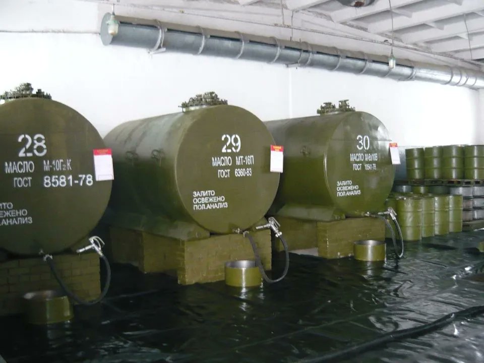 [情報] 六名俄軍軍官盜賣飛行燃料，僅判輕微罰鍰