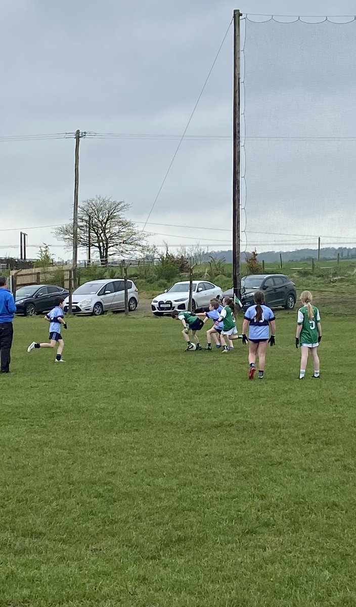 A successful go games blitz day in Moylagh! 3rd/4th class students from Moylagh NS, Gilson NS, Ballinacree NS &amp; Carnaross NS showcased their skills with great fun had by all! #gpoian <a href="/CarnarossGFC/">Carnaross GFC</a> <a href="/MoylaghGAA/">Moylagh GAA</a> <a href="/OldcastleGFC/">Oldcastle GFC</a> <a href="/Stbrigids_gfc/">St. Brigids GFC</a> <a href="/gaaleinster/">Leinster GAA</a> <a href="/MeathGAA/">Meath GAA</a> <a href="/meathladiesMLGF/">Meath LGFA</a>