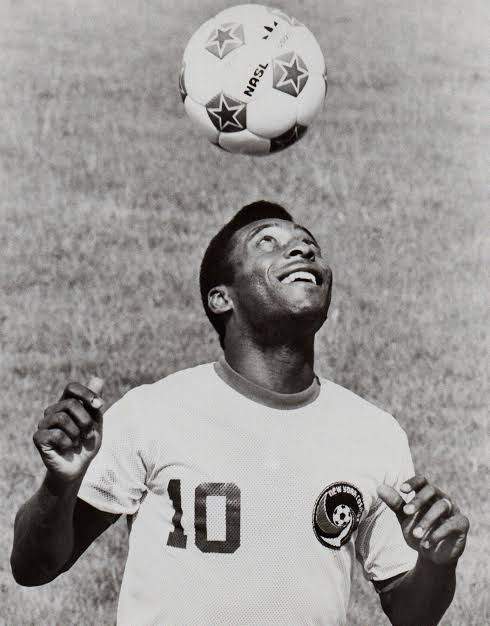 “Pele,' arguably the best footballer in history, is now also an adjective. On Wednesday, the word “pele' was added to the more than 167,000 words in the Michaelis Portuguese dictionary printed in Brazil. 

#pele #dictionary #brazildictionary #brazil