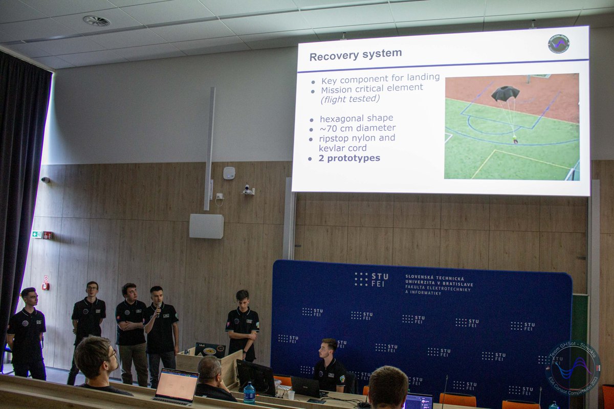 ghsat_sk's tweet photo. 🇬🇧The presentation was listened to by the university's aerospace engineering students and interested visitors, followed by a short question and answer session. #cansat #space #science #slovakia https://t.co/CwiAbn2X5J