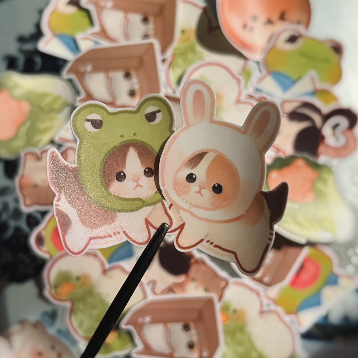kapebeansies's tweet image. Am*z*n kept stealing my stickers so i decided to make my own 🤷‍♀️