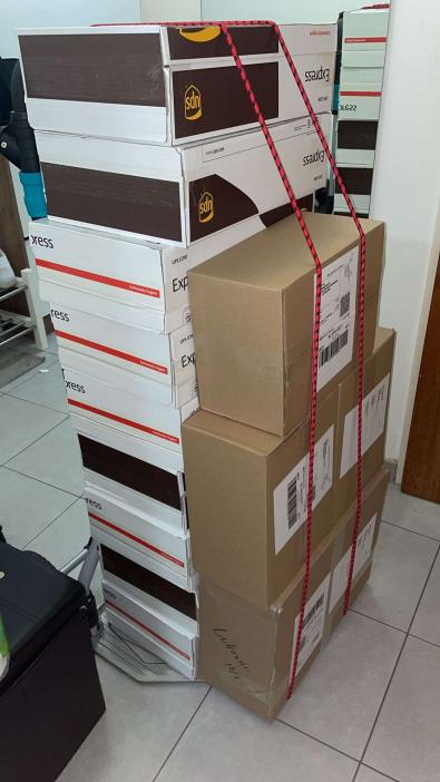 Raccoon Bricks members are still cooking 👨‍🍳

Be here at 6pm CET! 📈

Like, retweet and comment is 🗝️