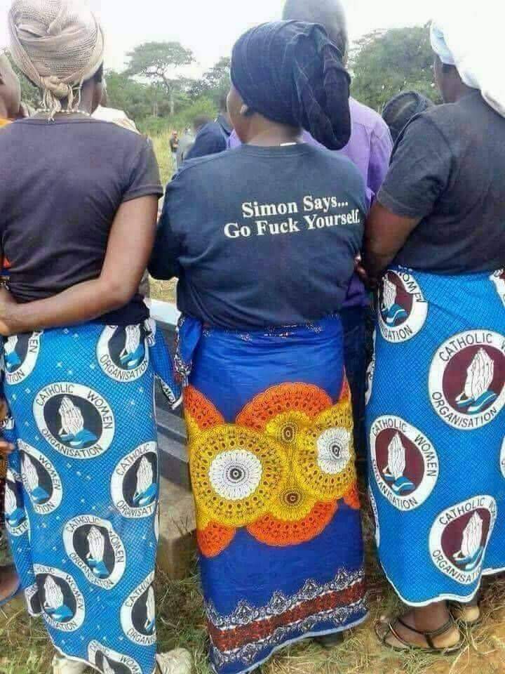 SibandaLineker's tweet photo. #ZimbabweVskenya
Makoti at a funeral in kenya https://t.co/I3Bk46GbnC