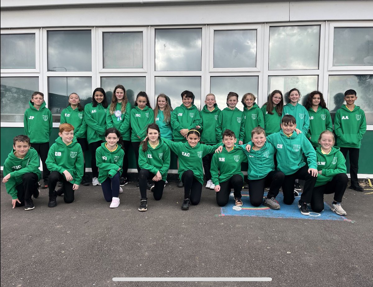 Pob lwc i’r criw yma yn eu tymor olaf ac yna ar gyfer yr ysgol uwchradd ym mis Medi! 🤩

Good luck to Year 6 in their last term and for high school in September! 🤩

<a href="/YsgolPenyPil/">Ysgol Pen y Pîl</a>