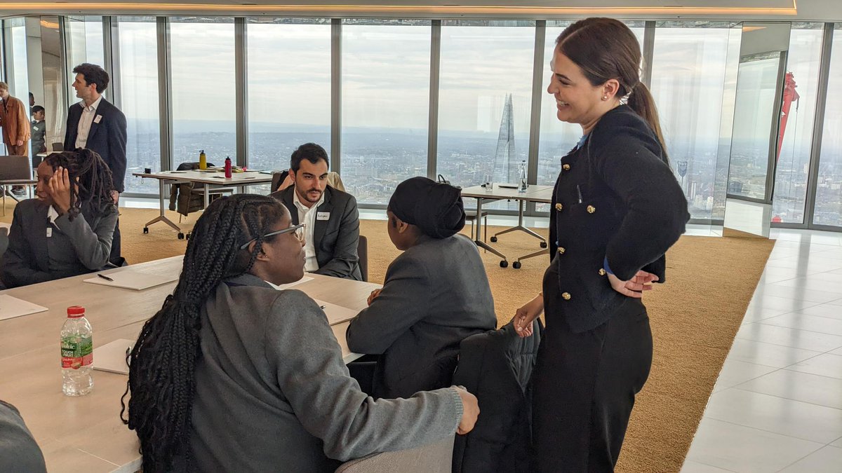 TheElmsAcademy's tweet photo. Fantastic visit to prestigious law firm @CovingtonLLP for our Year 9 students taking part in @IntoUniversity Careers in Focus week. Thank you for such an engaging workshop!
#careersinfocus #developingworkskills #careerready #ambition #educationwithcharacter #schooltrip https://t.co/cIb1EfcQ5m