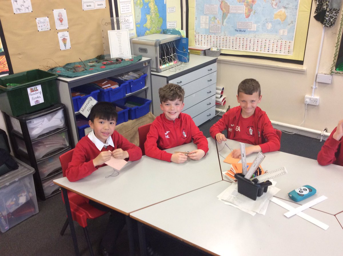 HFyear4's tweet photo. This afternoon we used our sewing skills to practice the running stitch, the back stitch and the whip stitch. https://t.co/ADslRlSaNp