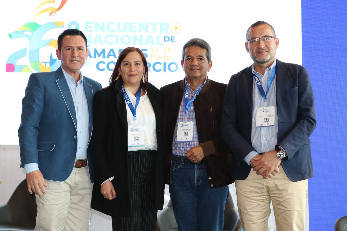 CCCASANARE's tweet photo. #Hoy junto con nuestros homólogos @CCHuila, @camarasogamoso y 
@camaracomerbog dando a conocer aspectos claves de la transformación digital y cómo estos contribuyen a facilitar los trámites. https://t.co/iVwrpHZgFY