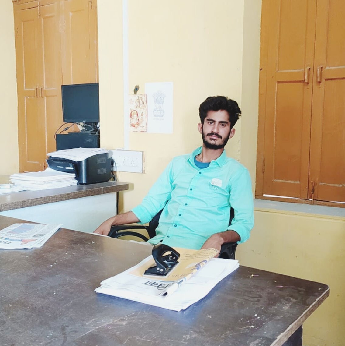 pawan_mina_45's tweet photo. #NewProfilePic https://t.co/WXES1jnUZg